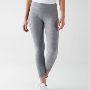 LULULEMMON Cropped Gray pants
